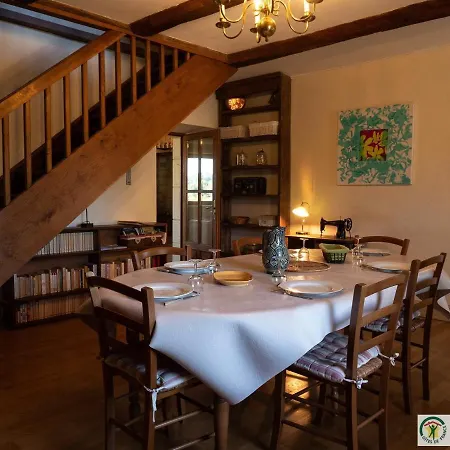Ferienhaus Gabriac, 5 Pieces, 8 Personnes - Fr-1-601-315 *